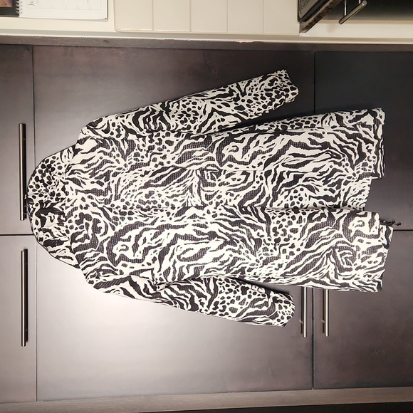 Showstopper! Ladies S-M coat - Picture 3 of 6